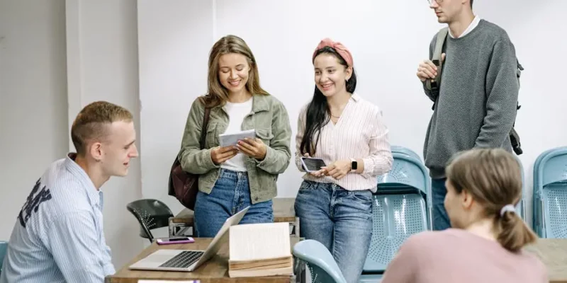 What Should I Look for in a Coursework Assistance Service?